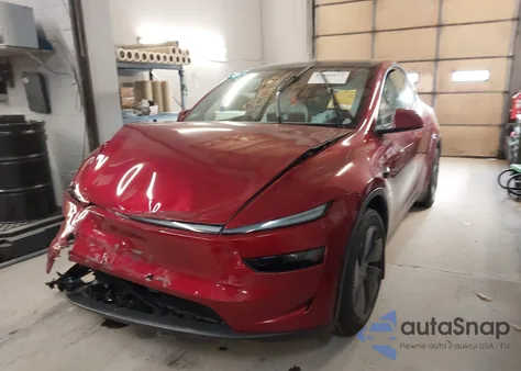 2026 Tesla Model Y Long Range Dual Motor All-Wheel Drive/Long Range Launch Series из США, поврежденный, VIN 7SAYGDEE7TA390403